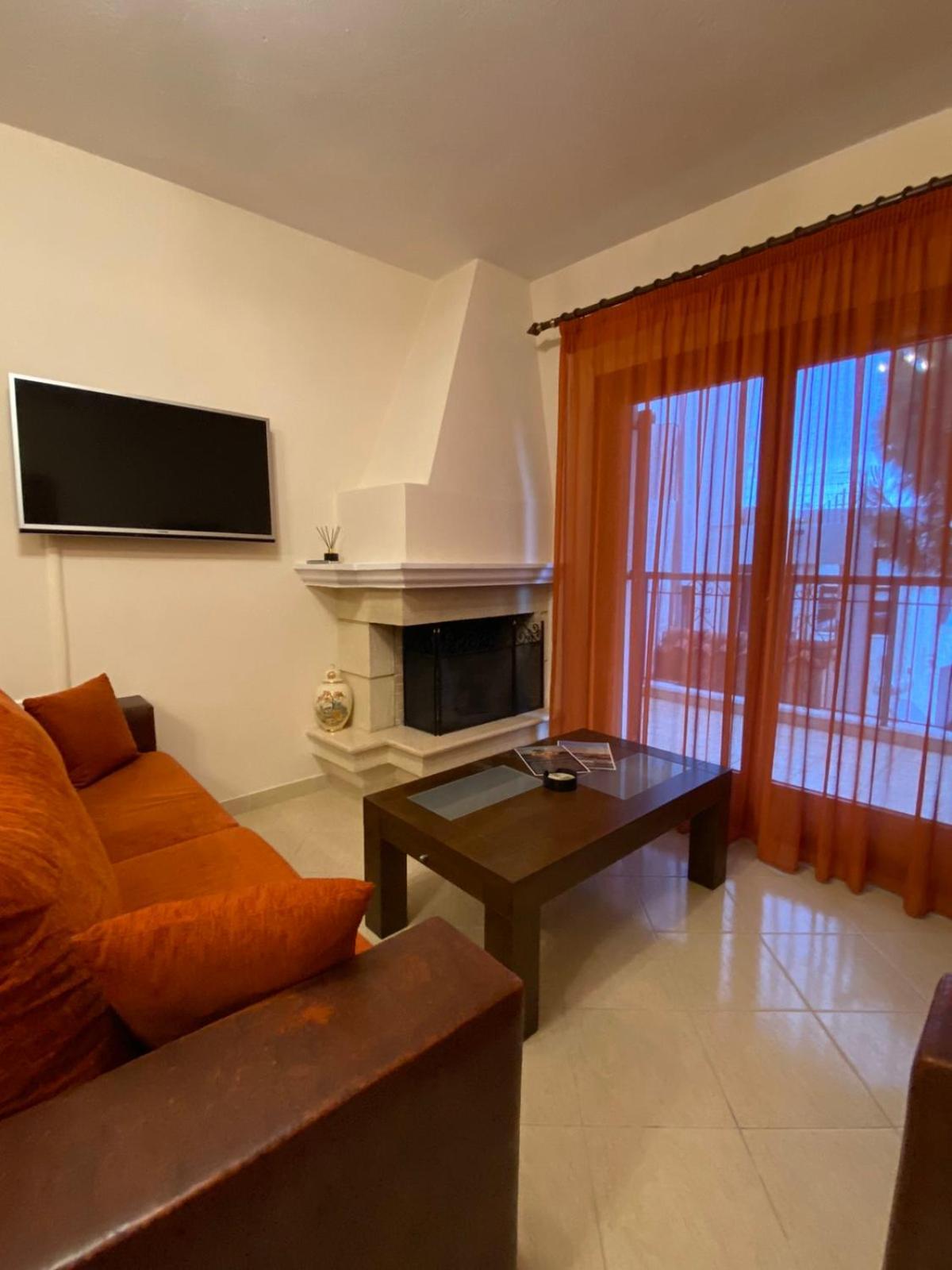 Filidas Apartments Skiathos Town Ngoại thất bức ảnh