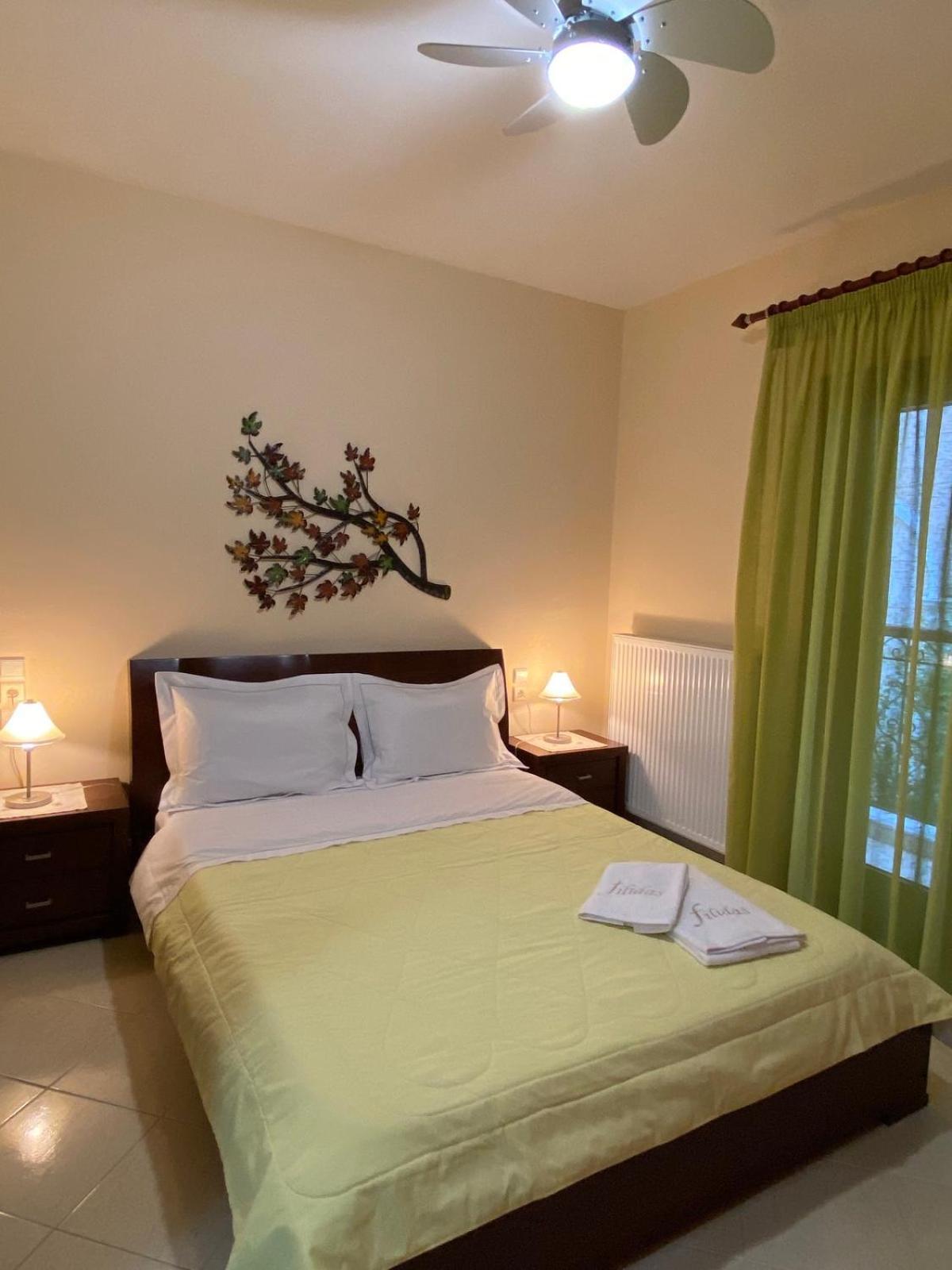 Filidas Apartments Skiathos Town Ngoại thất bức ảnh